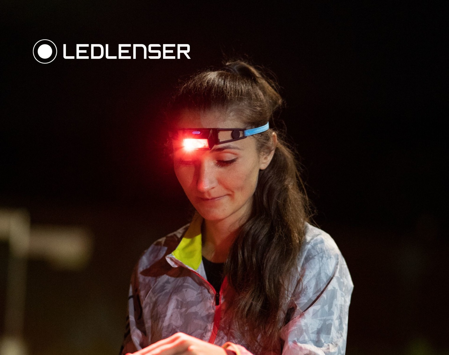 Latarka czołowa LEDLENSER NEO1R Niebieska - 250 lumenów